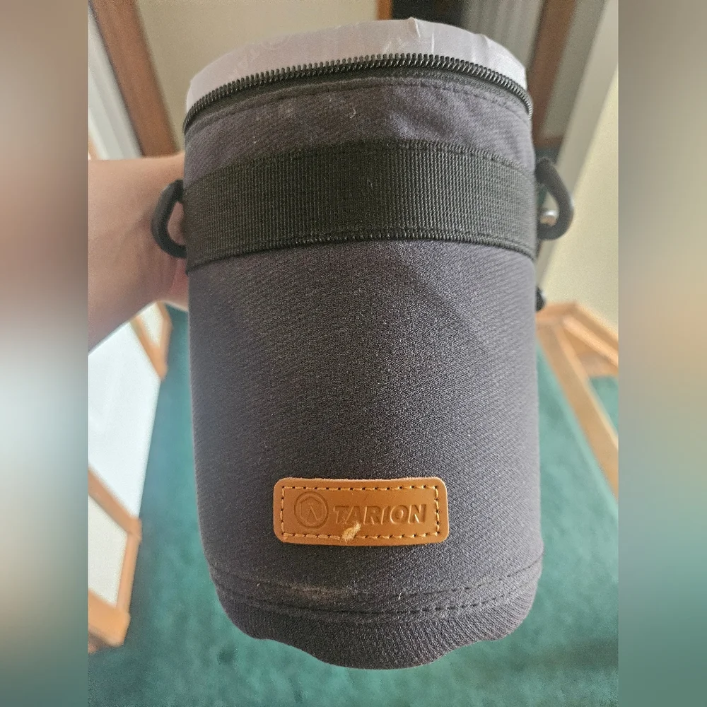Tarion lens shoulder bag